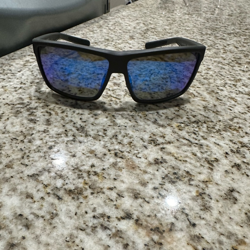 Costa Rincon sunglasses